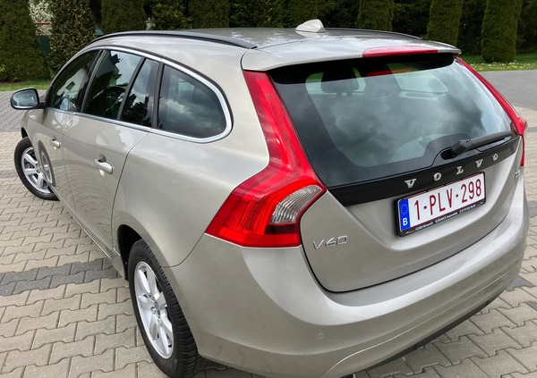 Volvo V60 cena 42900 przebieg: 245324, rok produkcji 2014 z Polanów małe 781